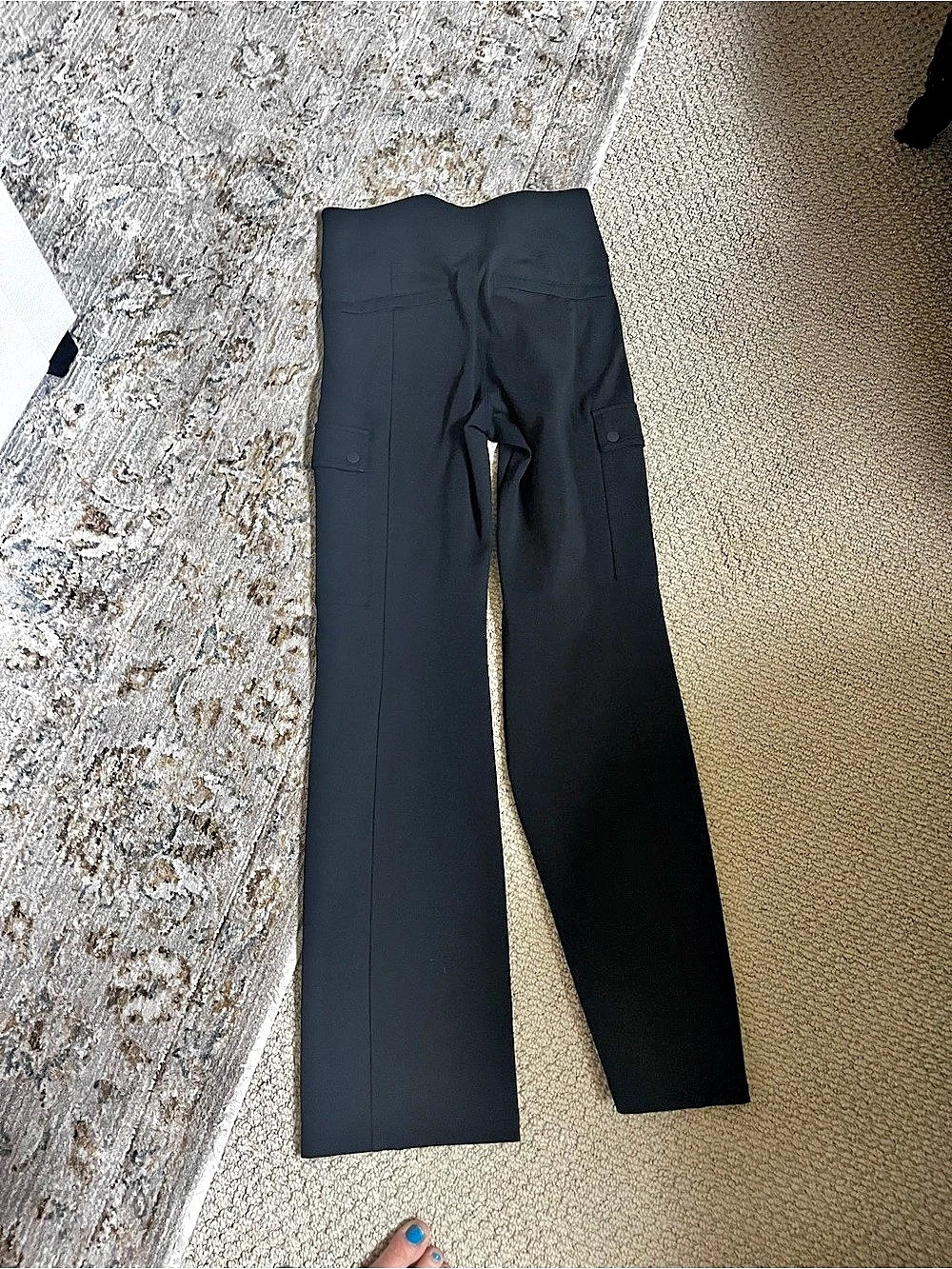 Athleta Delancey Straight Cargo Pant – Black – Small Petite